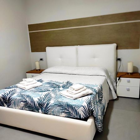 Albergo Piazza Risorgimento Porto Cesareo Ngoại thất bức ảnh