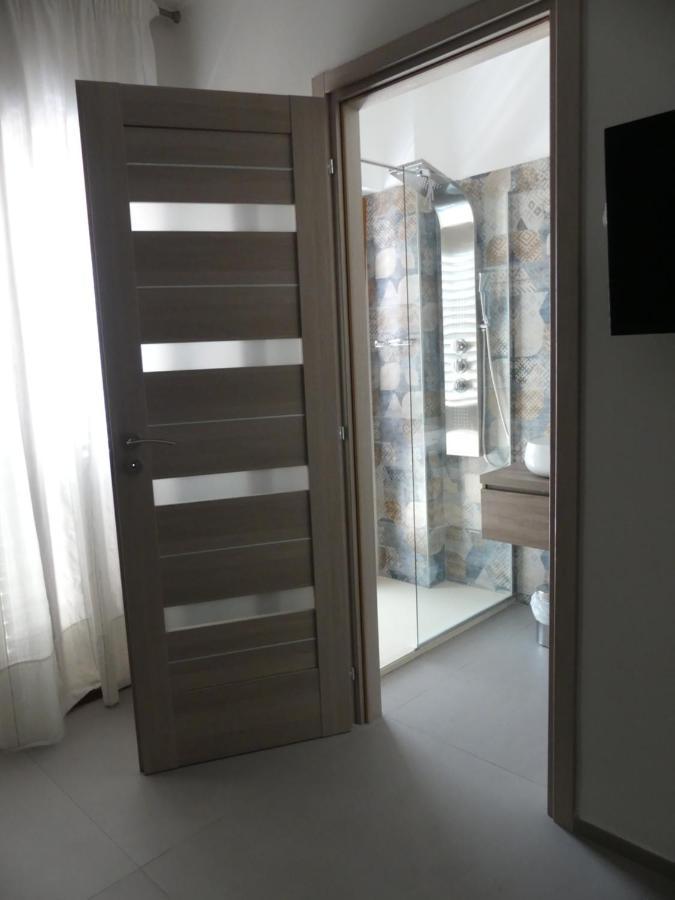 Albergo Piazza Risorgimento Porto Cesareo Ngoại thất bức ảnh