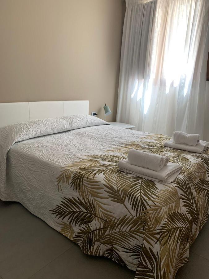 Albergo Piazza Risorgimento Porto Cesareo Ngoại thất bức ảnh