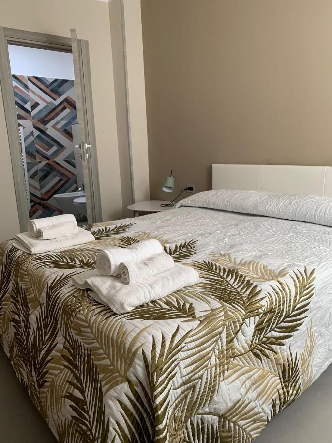 Albergo Piazza Risorgimento Porto Cesareo Ngoại thất bức ảnh