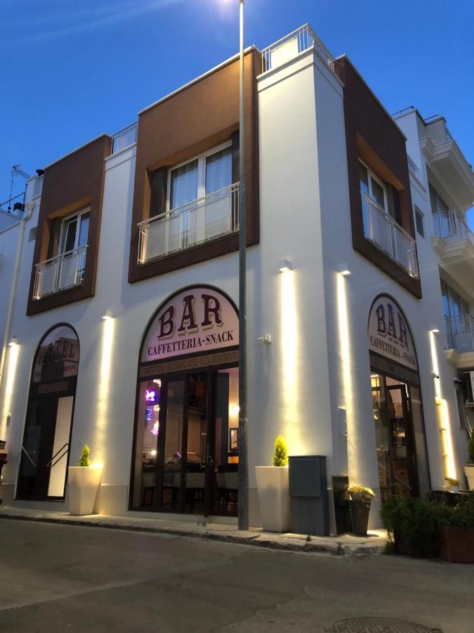 Albergo Piazza Risorgimento Porto Cesareo Ngoại thất bức ảnh